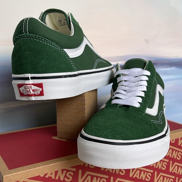 Vans WMNS Old Skool
Color Theory Greener Past
VN0005UF6QU
Sneakers - Picture 11 of 16